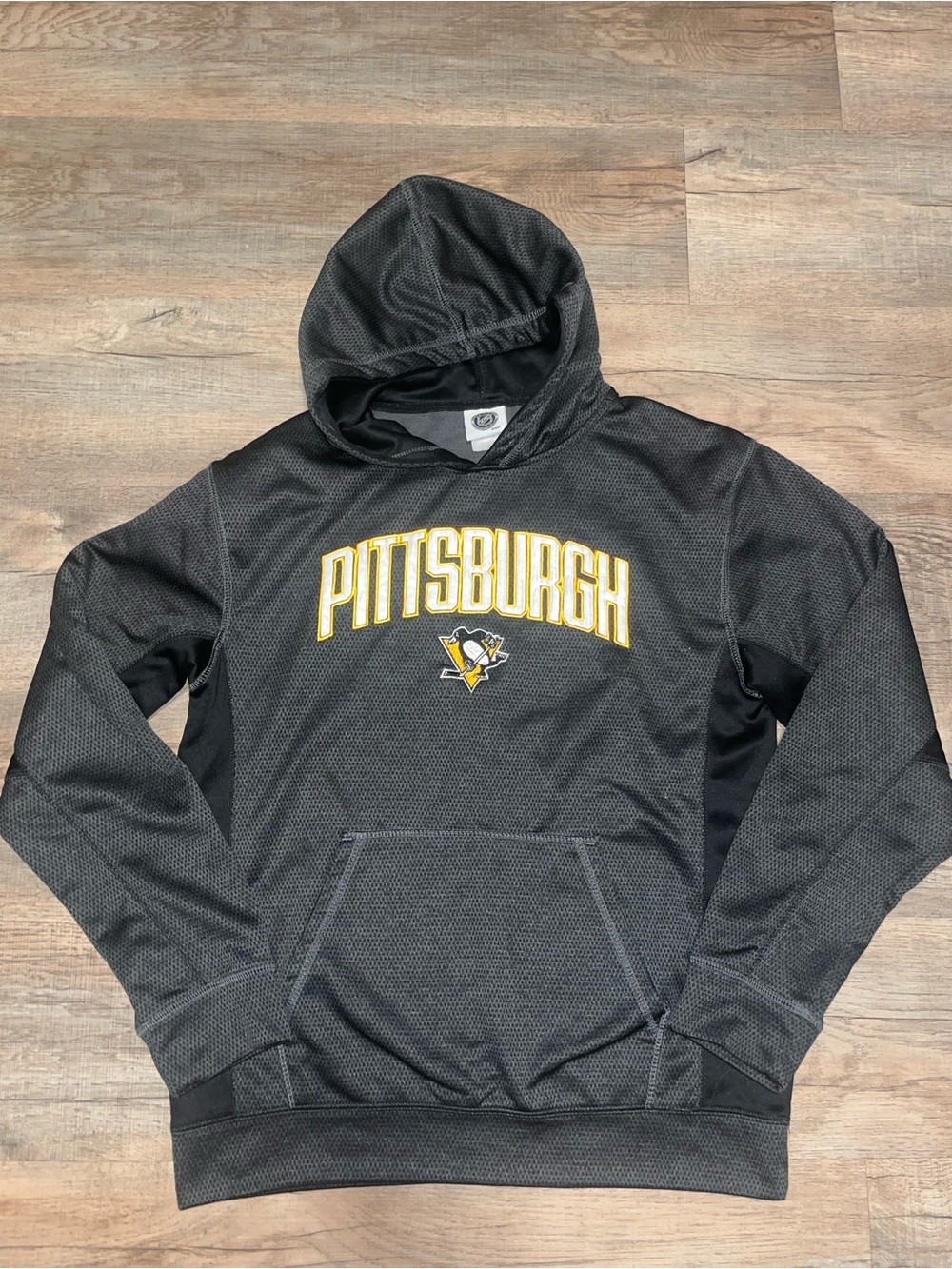 Logo Athletic Pittsburgh Penguins Hoodie in Black size M